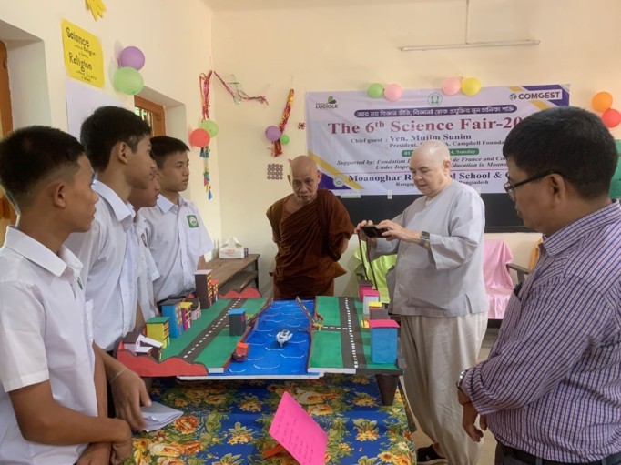 The President of Douglas A. Campbell Foundation visits Moanoghar Residential School and College